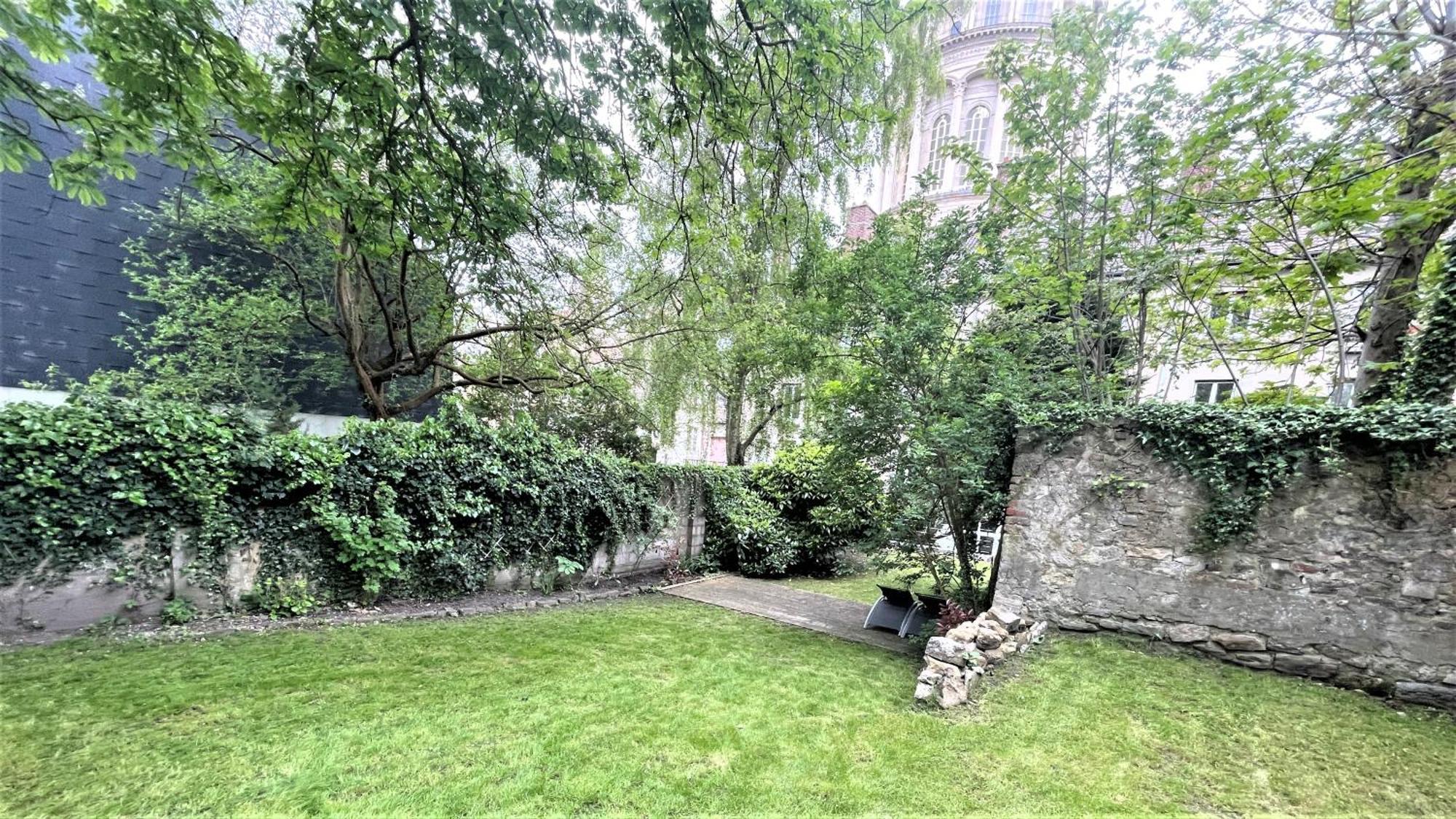 Au Jardin De La Basilique Leilighet Boulogne-sur-Mer Eksteriør bilde